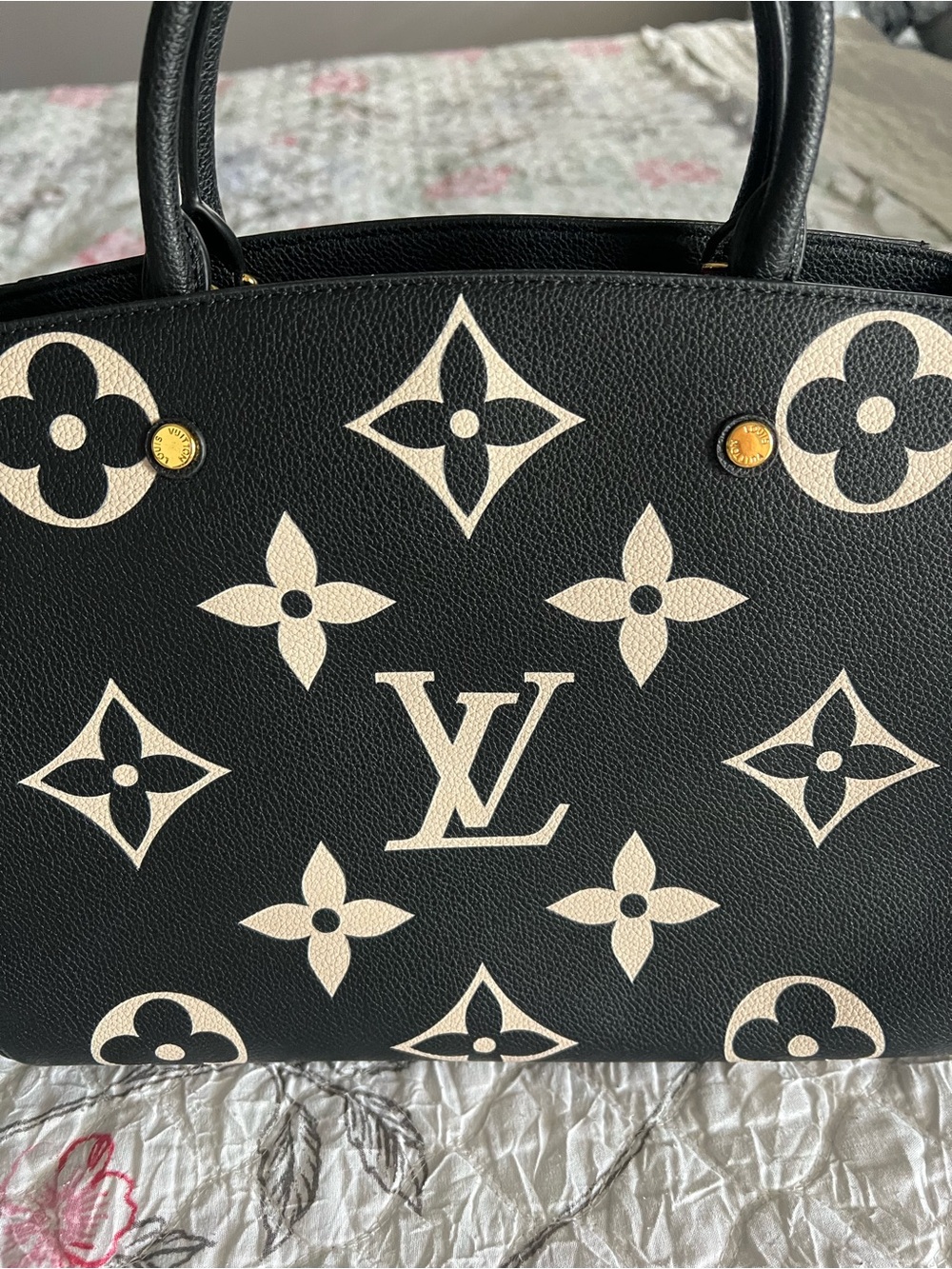 LV Black with Cream Monogram pebble Leather Tote - Picture 5 of 16